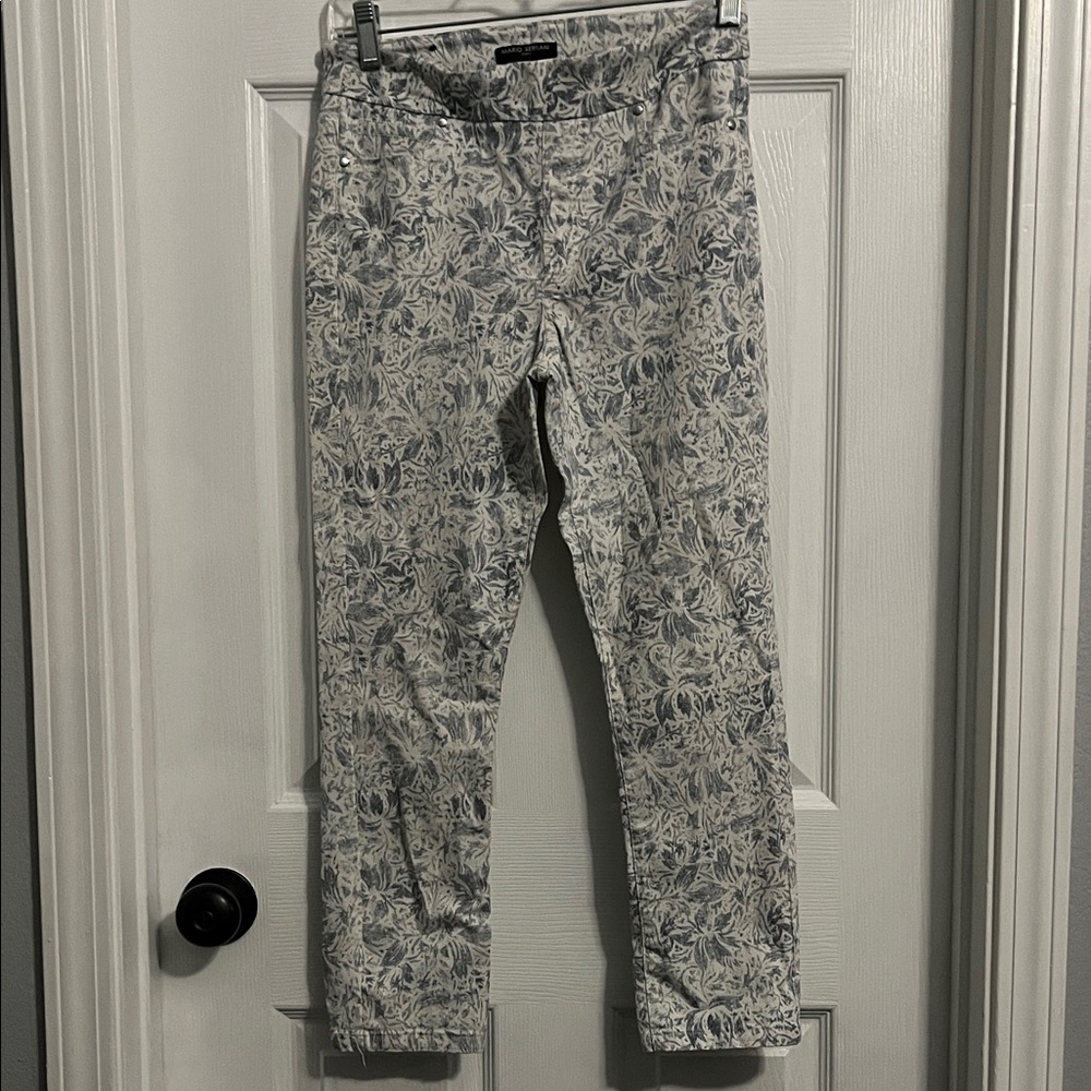 Mario Serrani Floral Print Cropped Pants - Gray